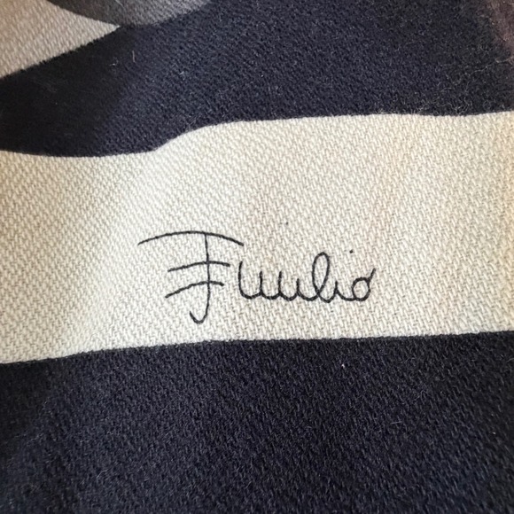 Emilio Pucci Firenze Geometric Pattern Cashmere Wool Shawl Cape Made in Italy - Picture 7 of 7